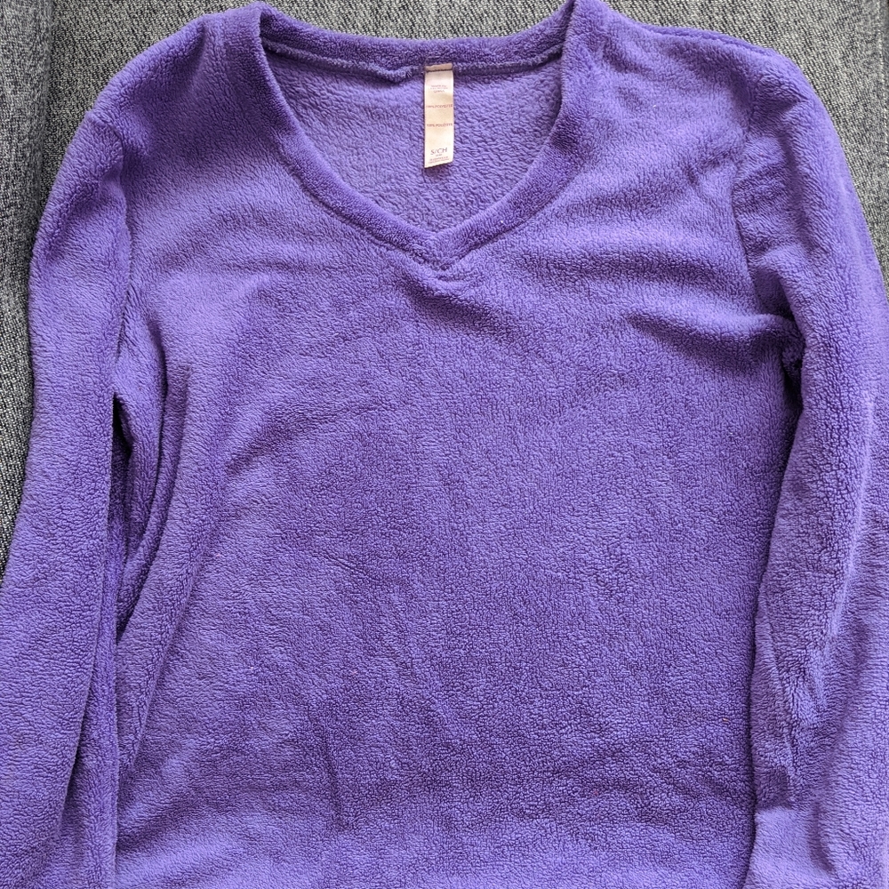 Sweaters - Picture 5 of 9
